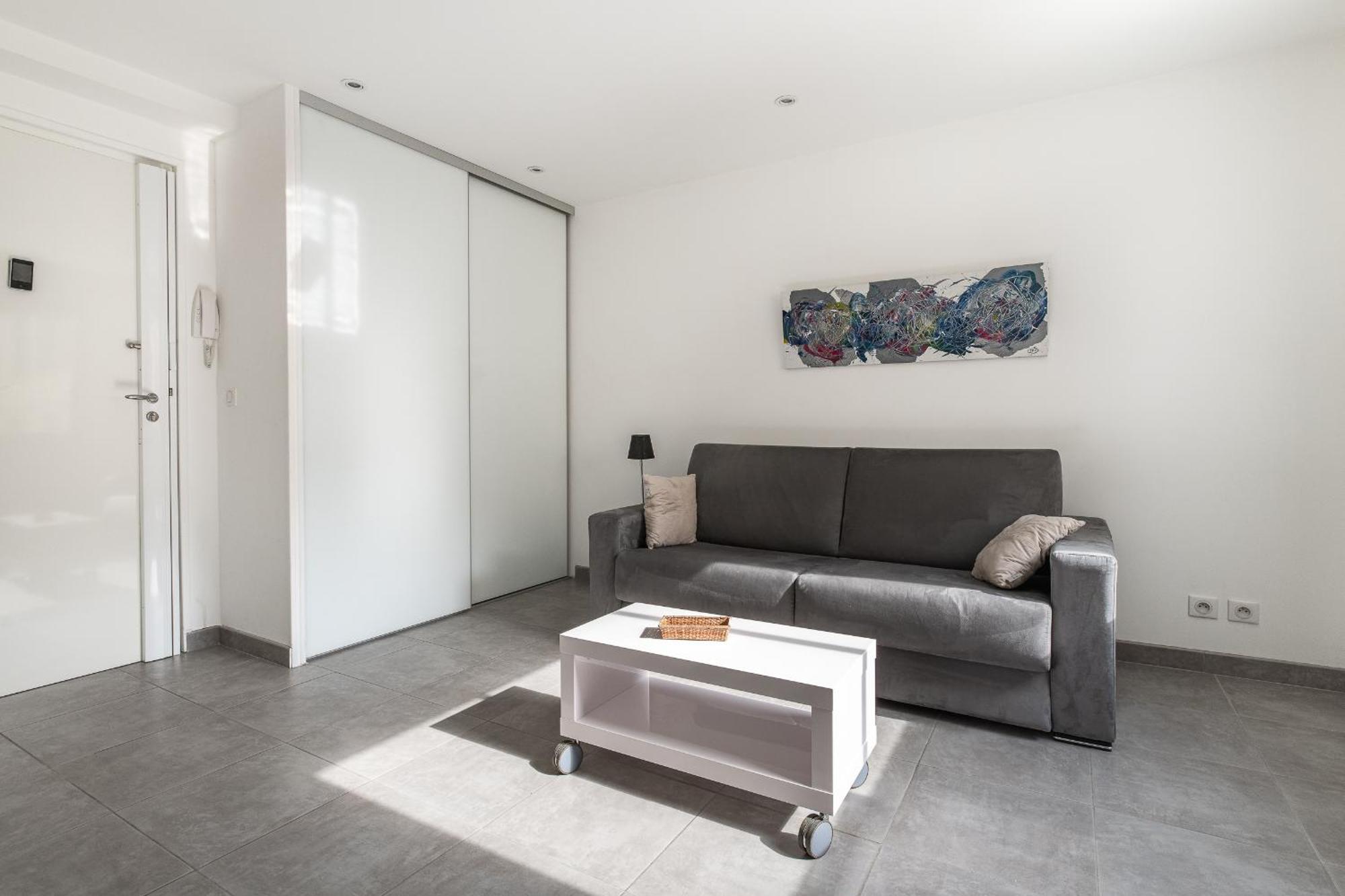 Appartement Superbe Studio-centre-ville-plages Et Palais *